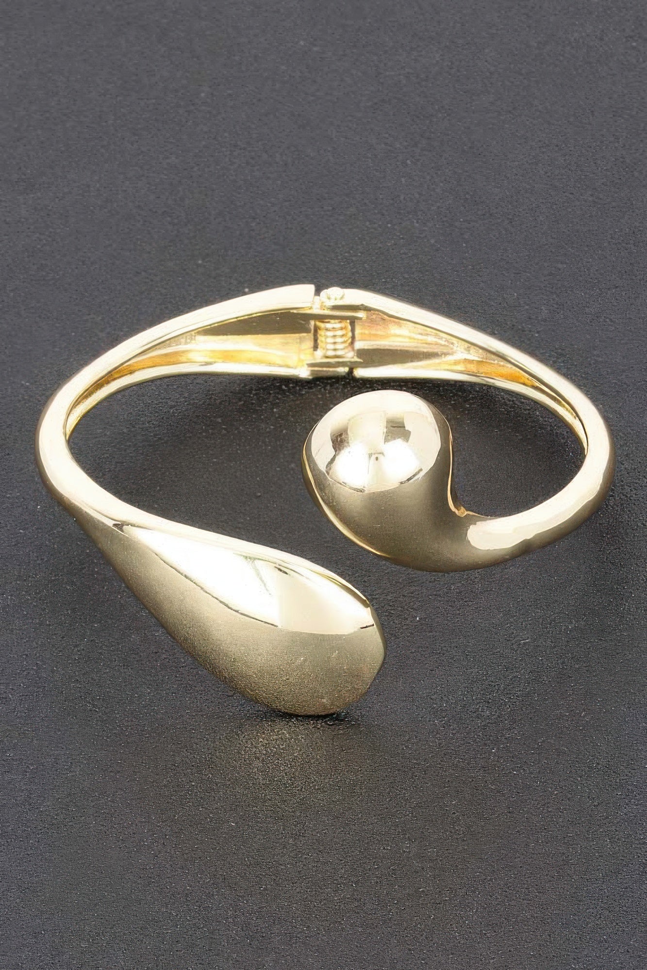 Metal Spring Hinge Cuff