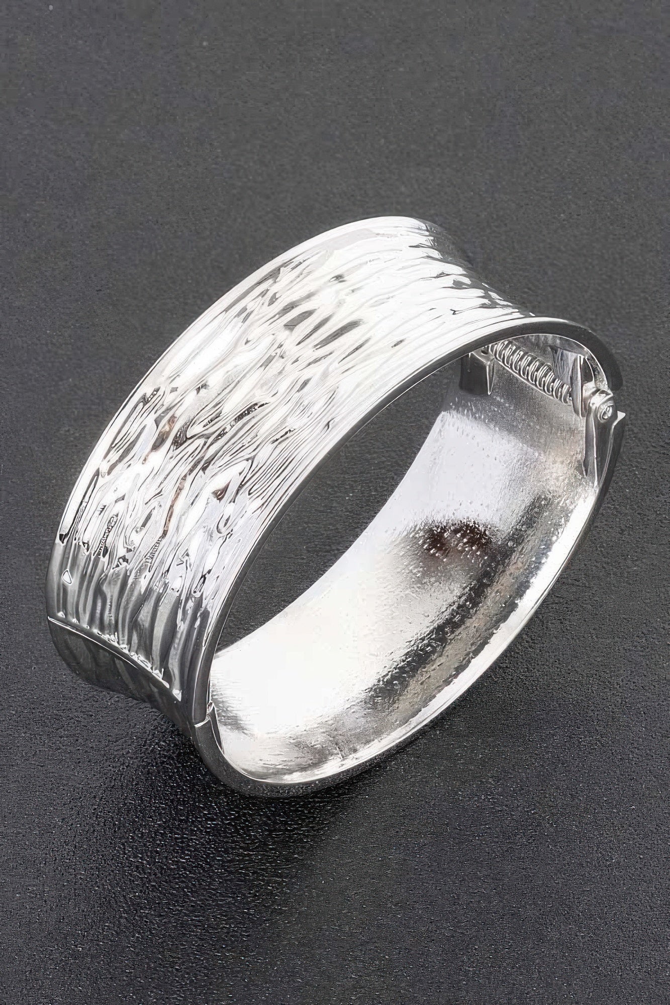 Metal Spring Hinge Cuff