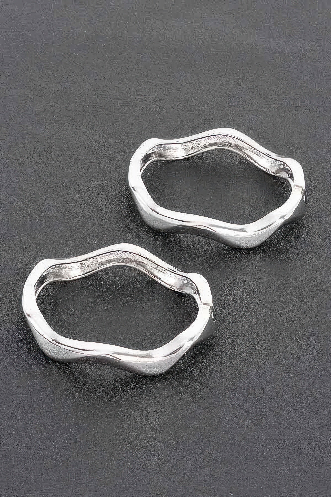 Curved Elegance Bracelet